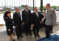 The Albanian delegation headed by H.E. the Minister of Defense is welcomed by the NDC Commandant