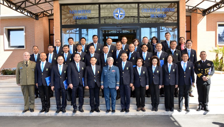 The delegation from the National Defence College of Thailand with NDC Commandant Lieutenant General Chris Whitecross at the NATO Defense College
