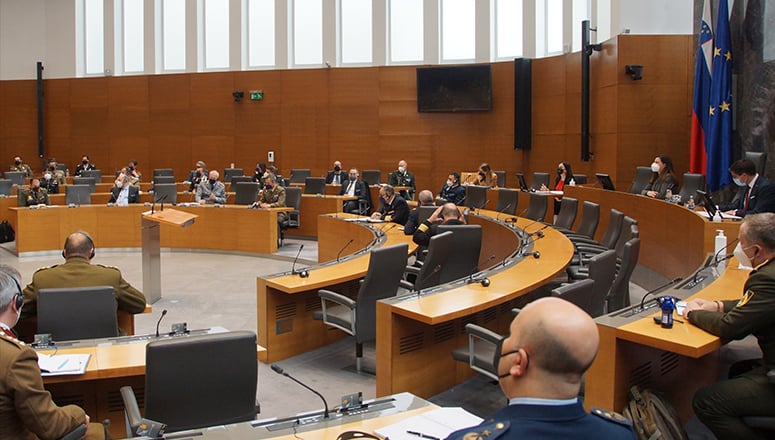 Senior Course 139 receiving briefings in the Parliament.