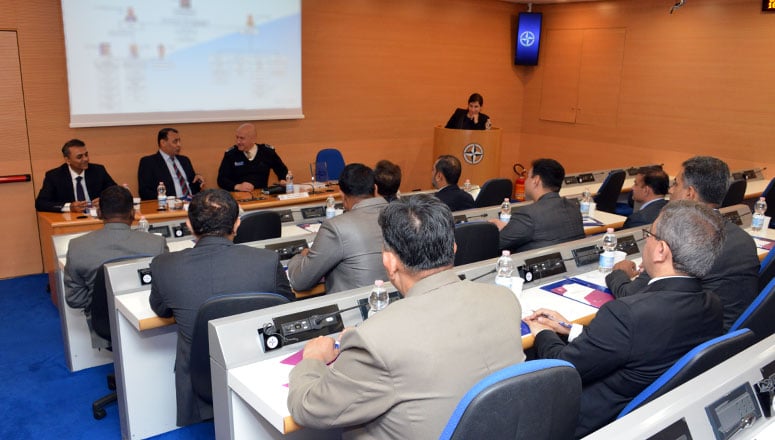 Dr Cynthia Salloum briefing the delegation from the National Defence University of Pakistan.
