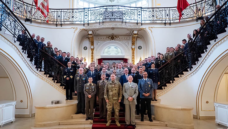 Group photo of Senior Course 141 in the Stefania Palace (credits: HM Zrínyi NKft.)
